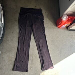 Vuori Halo Slim Flare Pant